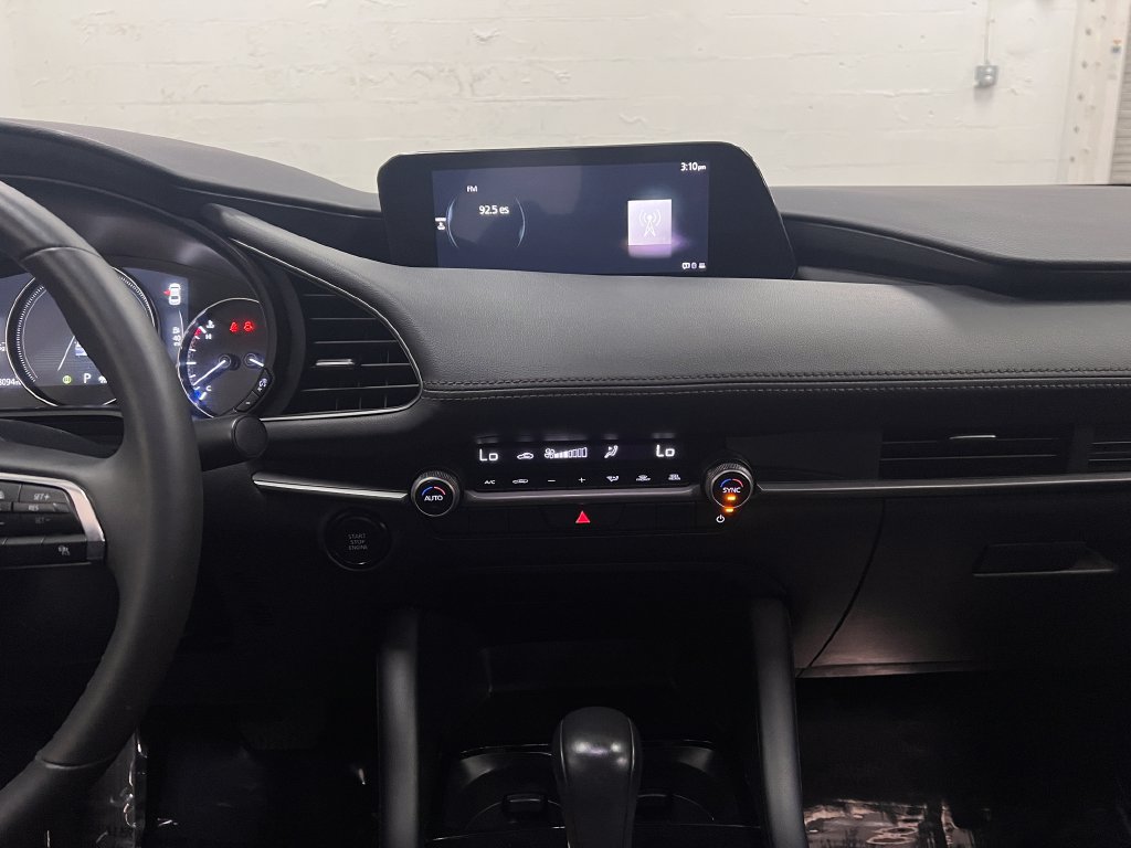 Used 2024 MAZDA MAZDA3 s FWD image 20