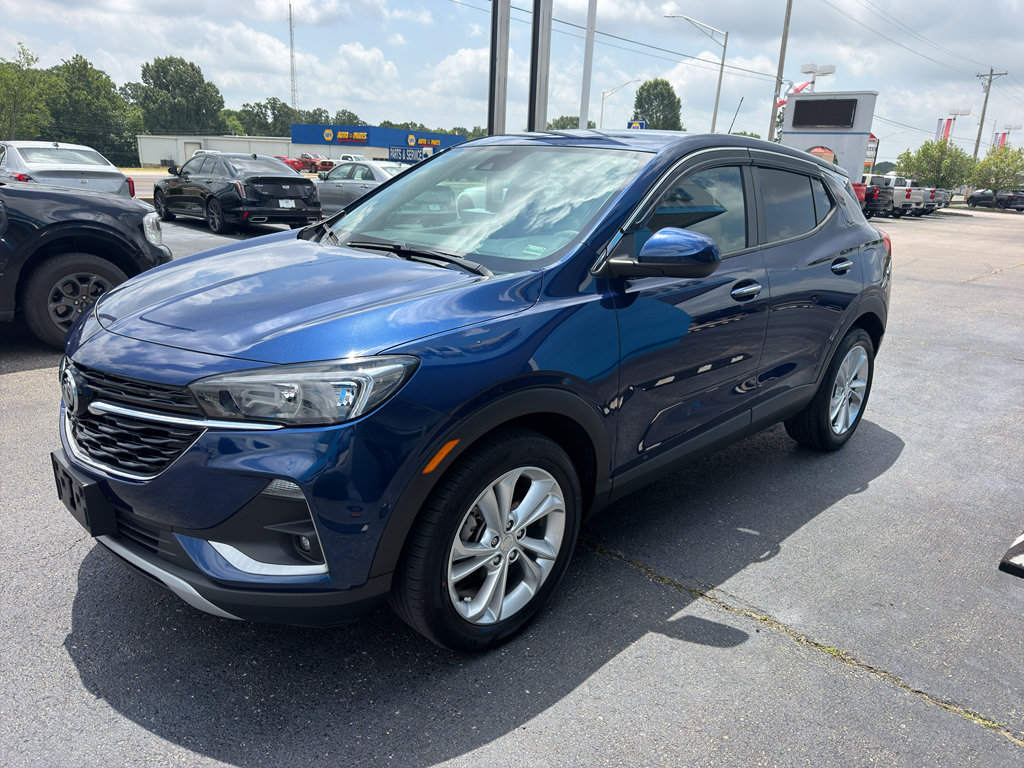 Used 2022 Buick Encore GX Preferred w/ Cold Weather Comfort Package FWD image 3