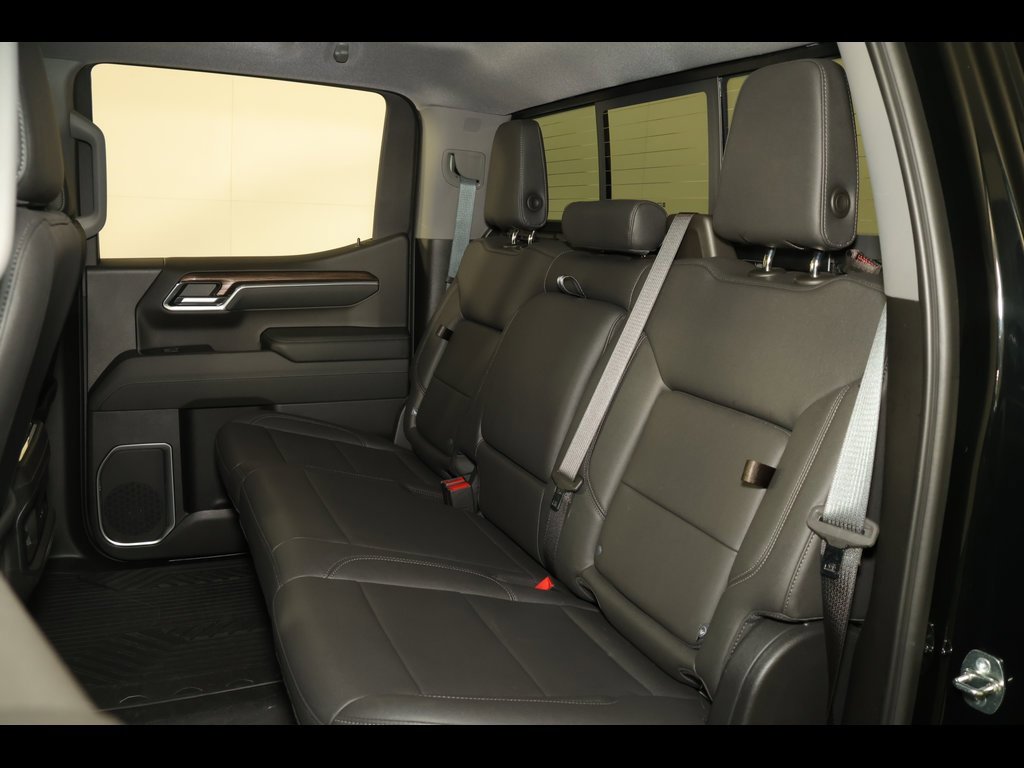 Used 2023 Chevrolet Silverado 1500 LT Trail Boss w/ LT Trail Boss Premium Package image 31