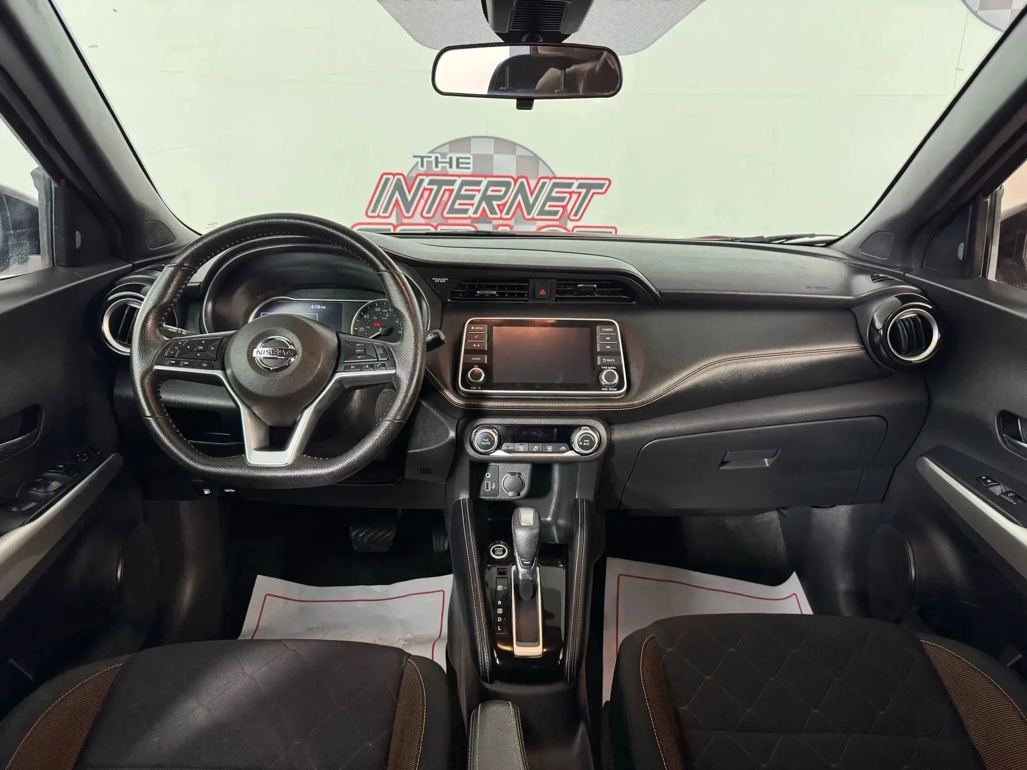Used 2020 Nissan Kicks SR image 11