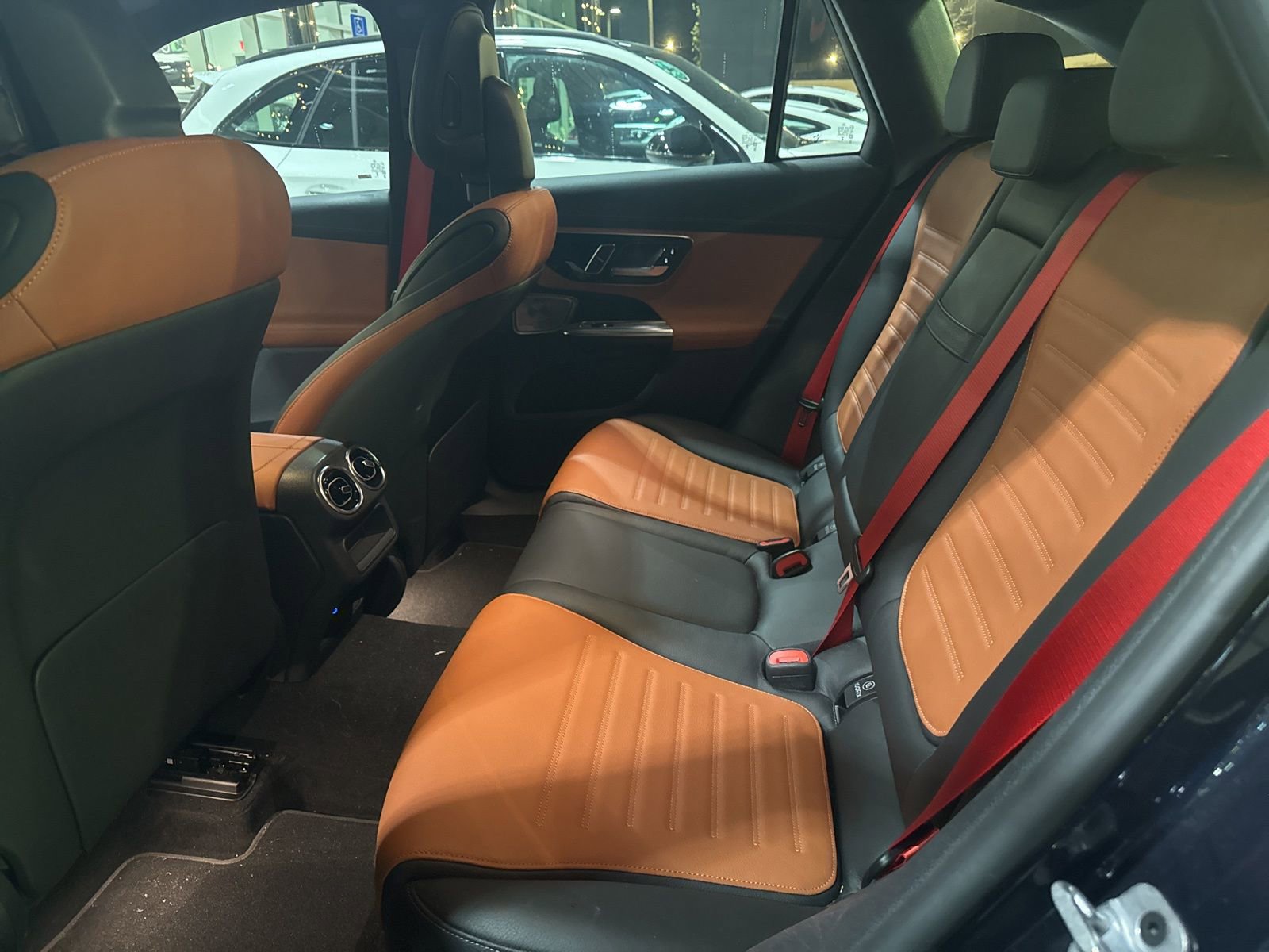 Used 2024 Mercedes-Benz GLC 43 AMG 4MATIC image 12