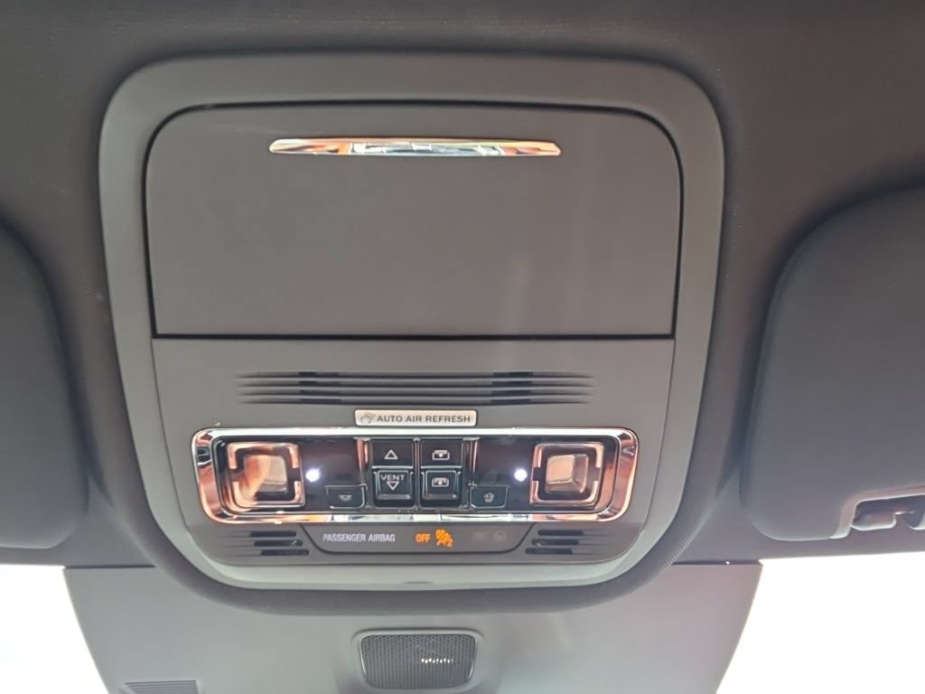 Used 2025 Lincoln Aviator Reserve AWD/4WD image 39