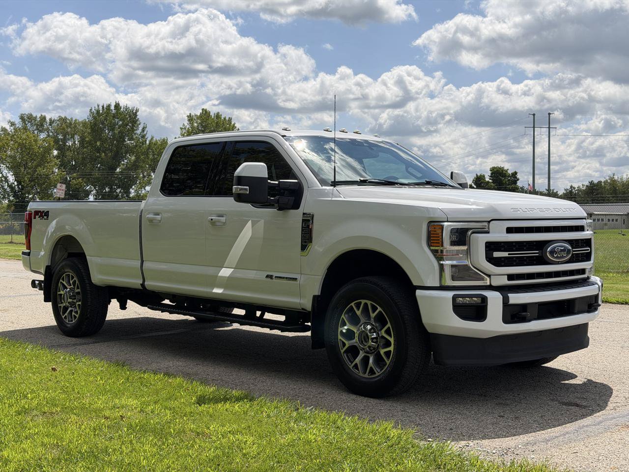 Used 2022 Ford F350 Lariat w/ Lariat Ultimate Package AWD/4WD image 8