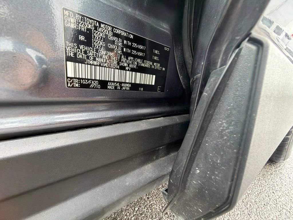 Used 2021 Toyota RAV4 XLE w/ XLE Grade Weather Package AWD/4WD image 47
