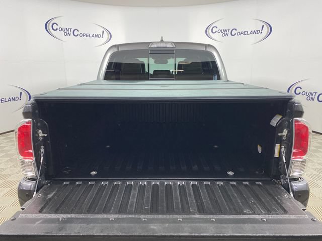 Used 2017 Toyota Tacoma Limited w/ Tow Package AWD/4WD image 6