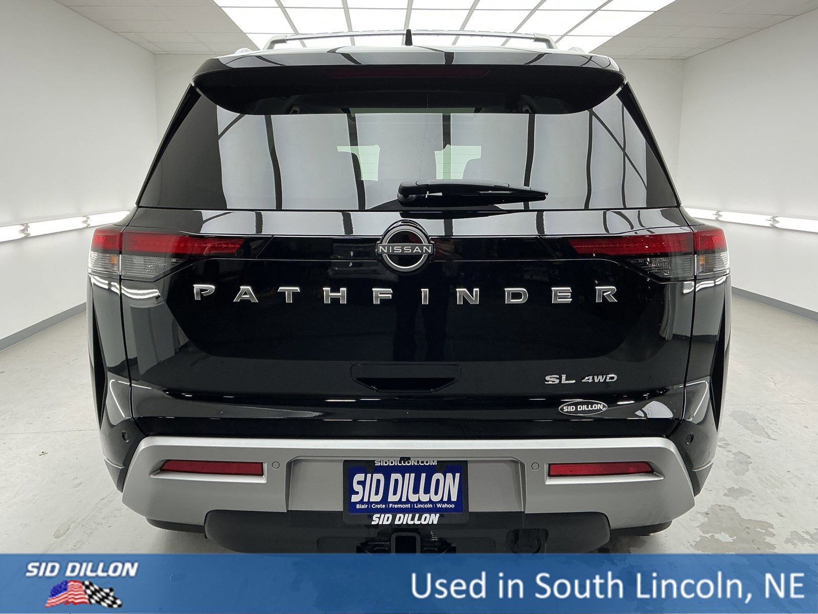 Used 2025 Nissan Pathfinder SL w/ SL Premium Package image 5