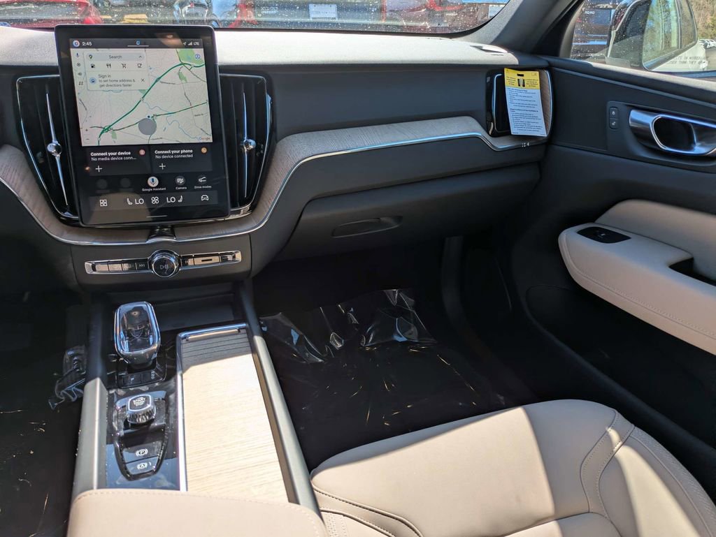 New 2026 Volvo XC60 B5 Plus w/ Protection Package Premier image 18