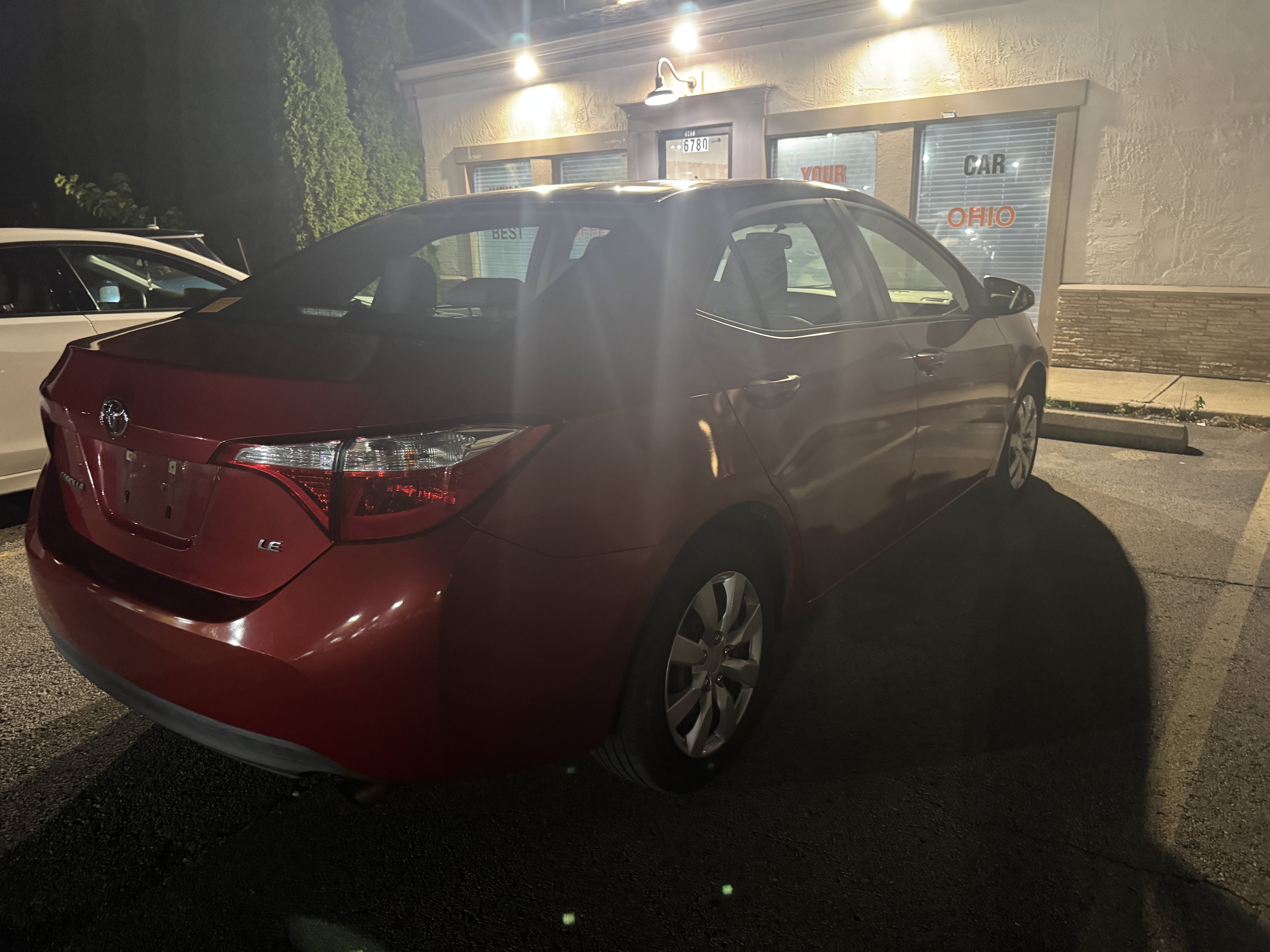 Used 2014 Toyota Corolla LE FWD image 3