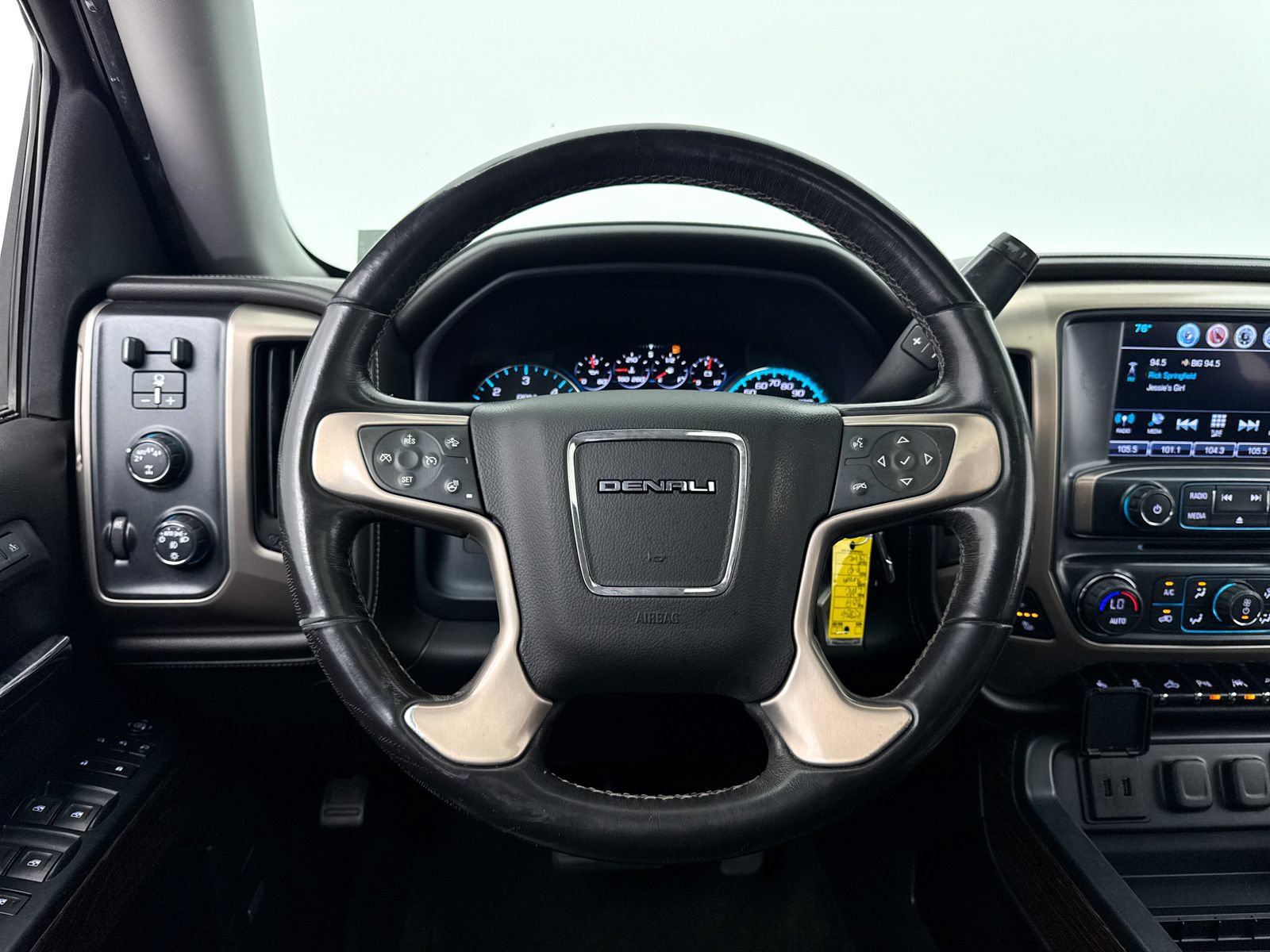 Used 2017 GMC Sierra 1500 Denali w/ Denali Ultimate Package AWD/4WD image 30