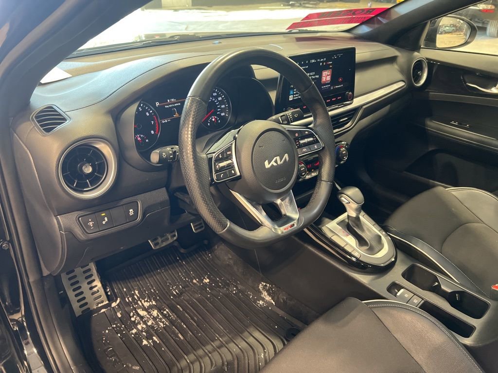 Certified 2024 Kia Forte GT-Line w/ GT-Line Premium Package image 6