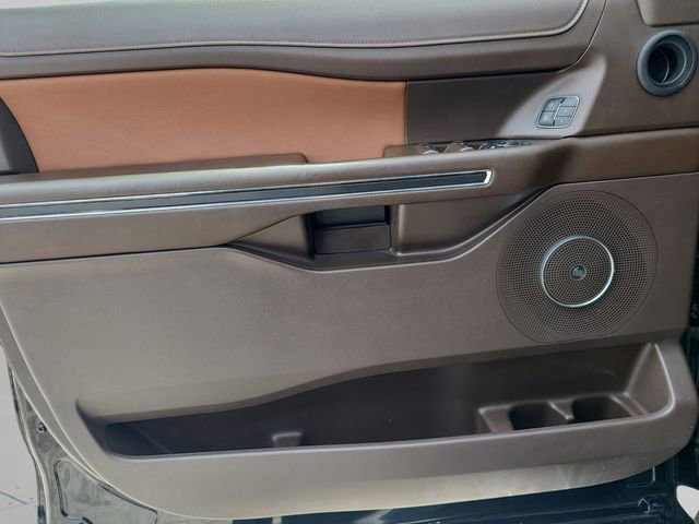 Used 2022 Ford Expedition King Ranch image 14