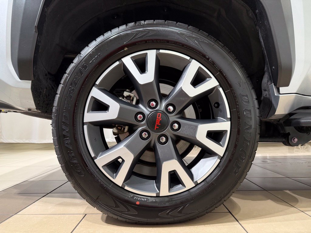 Certified 2025 Toyota 4Runner SR5 AWD/4WD image 10