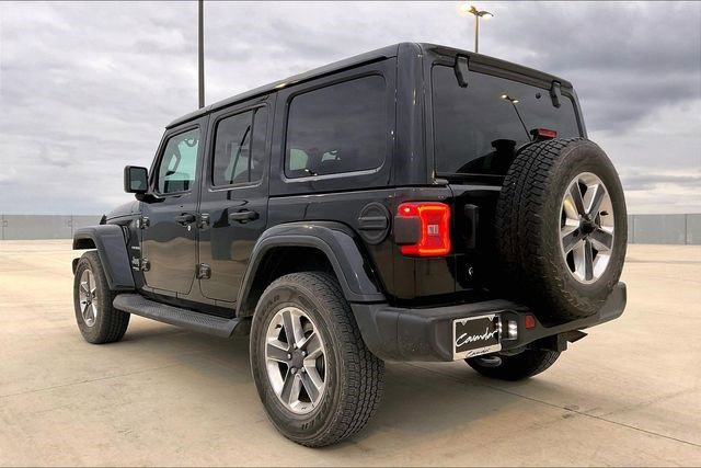 Used 2019 Jeep Wrangler Unlimited Sahara image 6