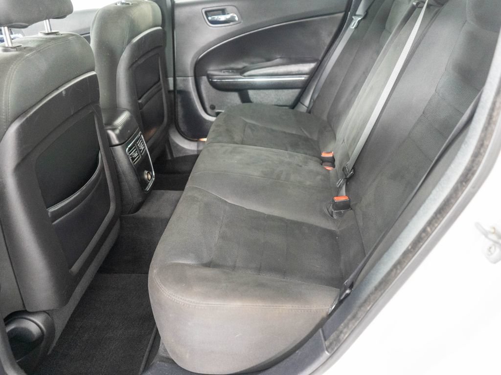 Used 2014 Dodge Charger SE RWD image 11
