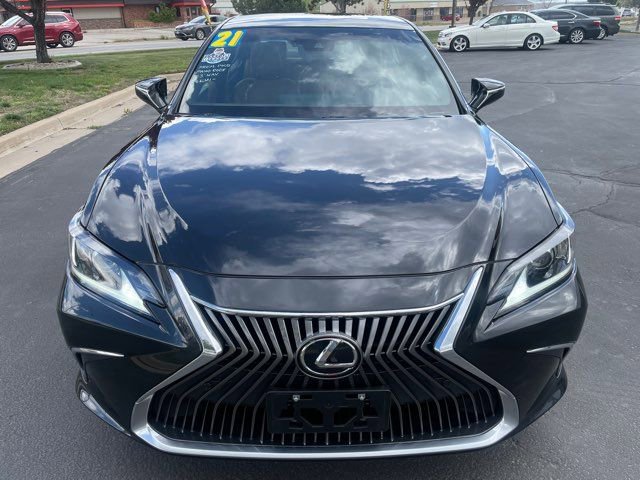 Used 2021 Lexus ES 350 Premium image 3