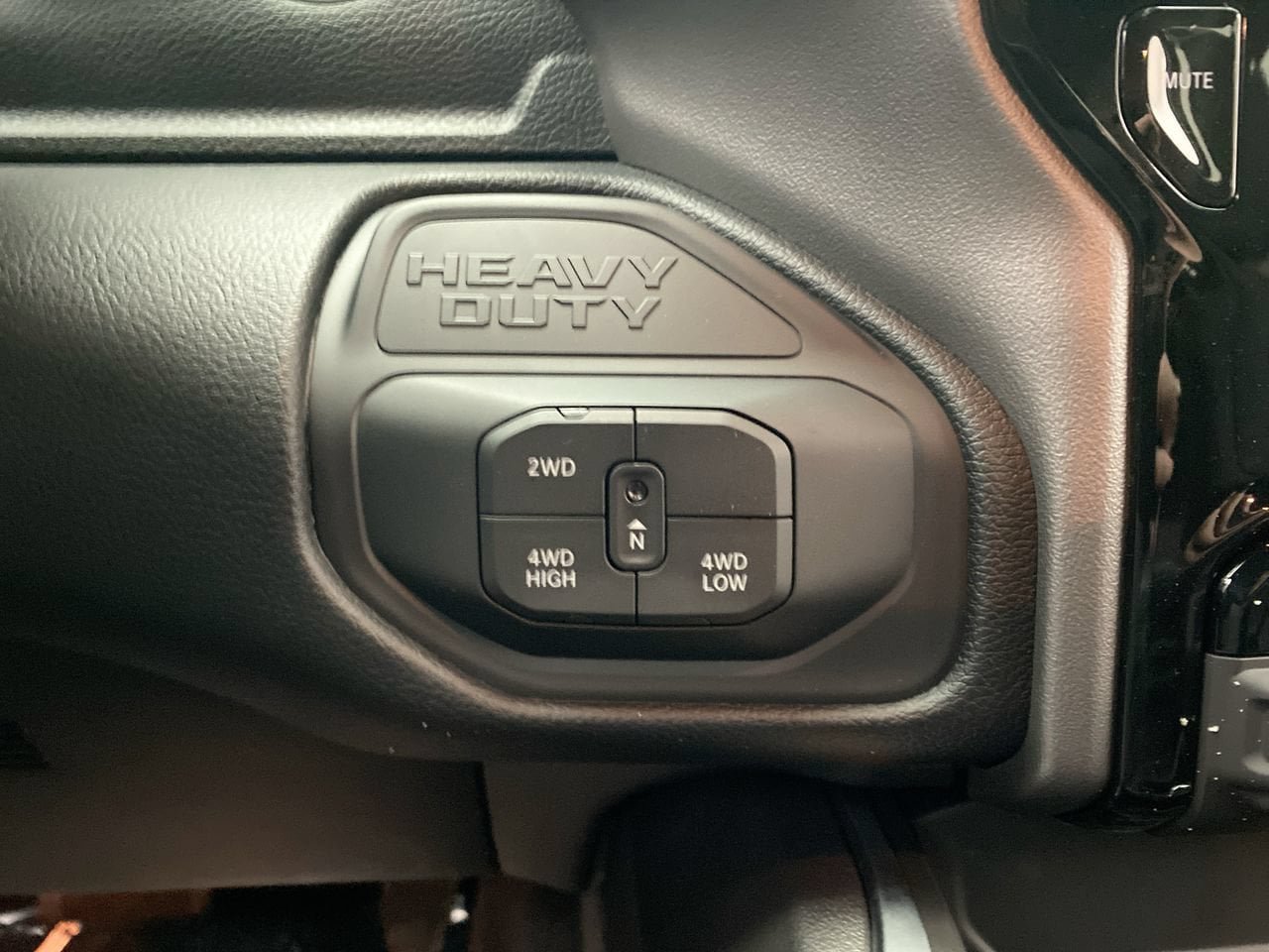 New 2026 RAM 2500 Big Horn AWD/4WD image 19