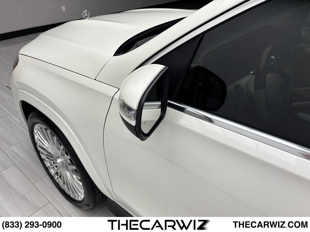 Used 2022 Mercedes-Benz Maybach GLS 600 4MATIC image 17