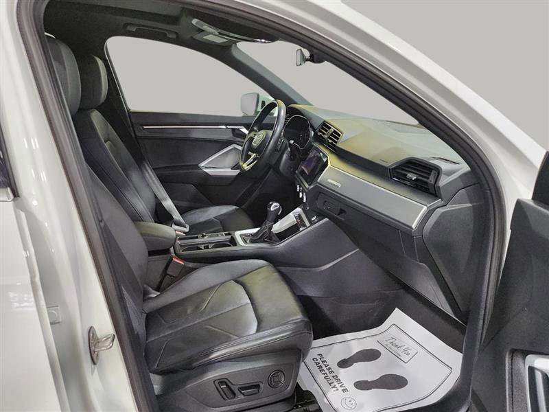 Used 2023 Audi Q3 2.0T Premium image 18