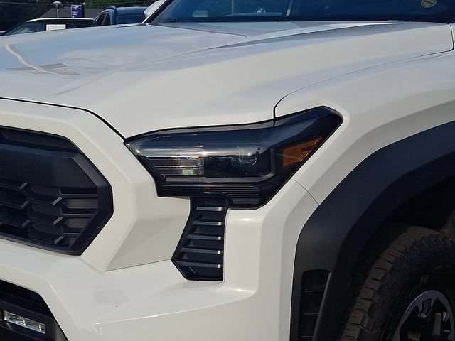 Used 2026 Toyota Tacoma TRD Off-Road AWD/4WD image 9