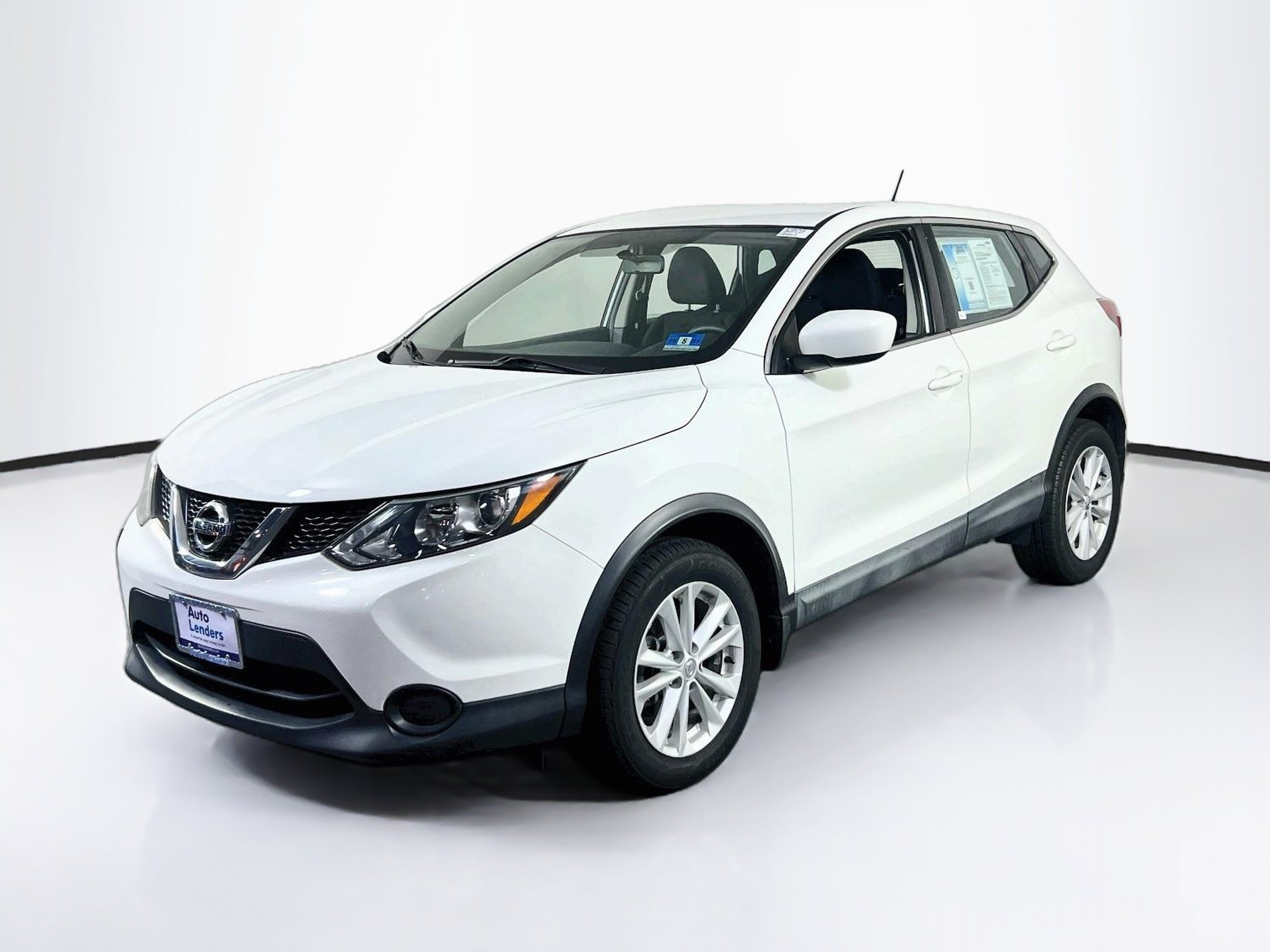 Used 2018 Nissan Rogue Sport S w/ S Appearance Package AWD/4WD image 1