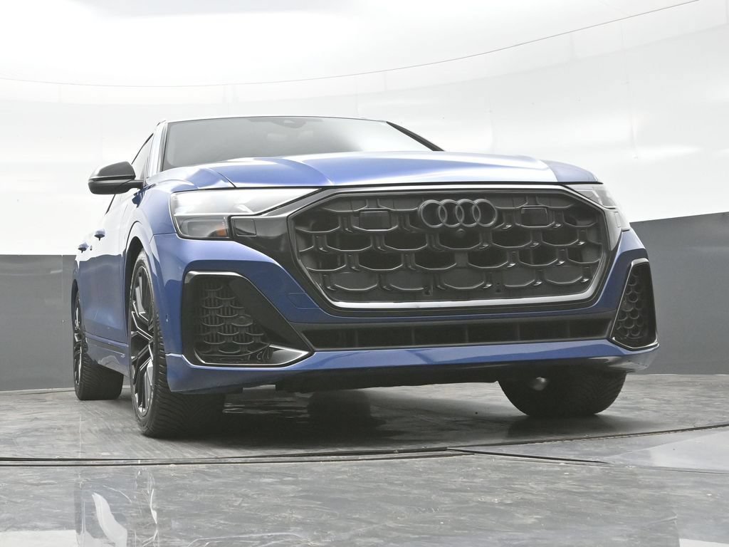 Used 2024 Audi SQ8 Prestige AWD/4WD image 23