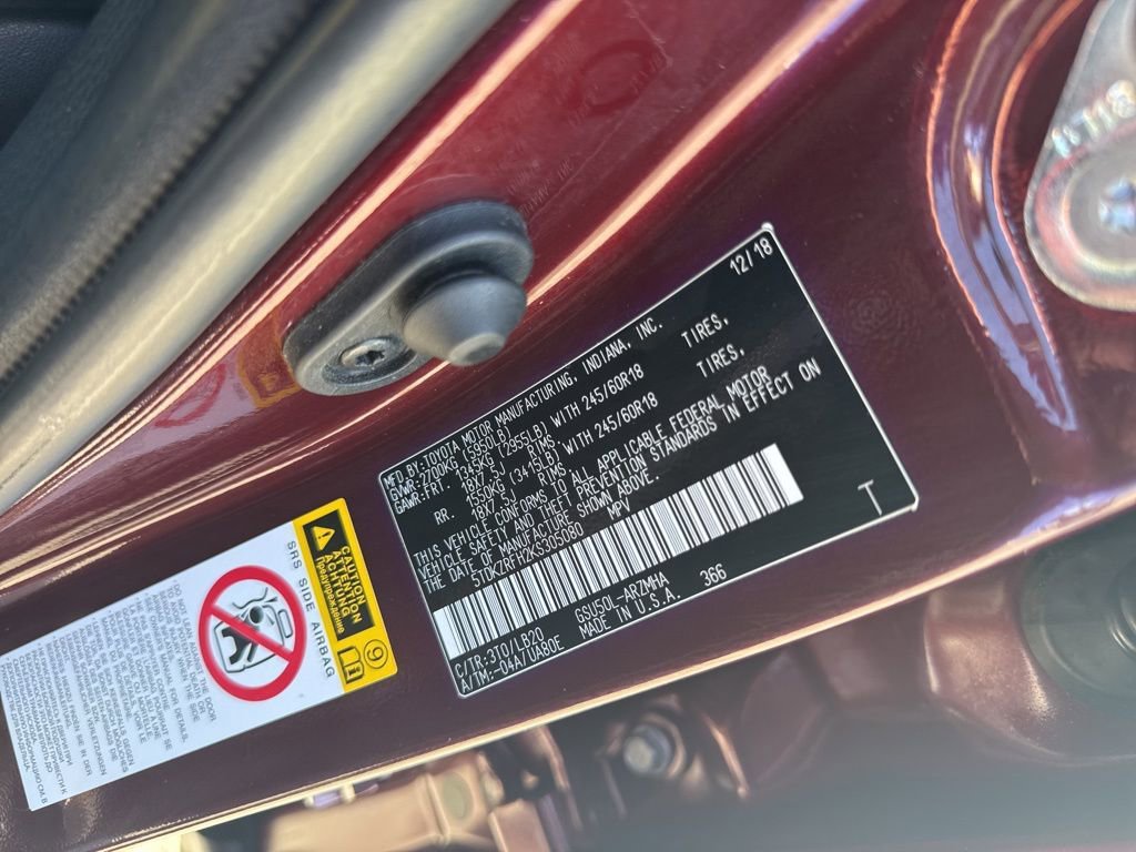 Used 2019 Toyota Highlander XLE FWD image 39