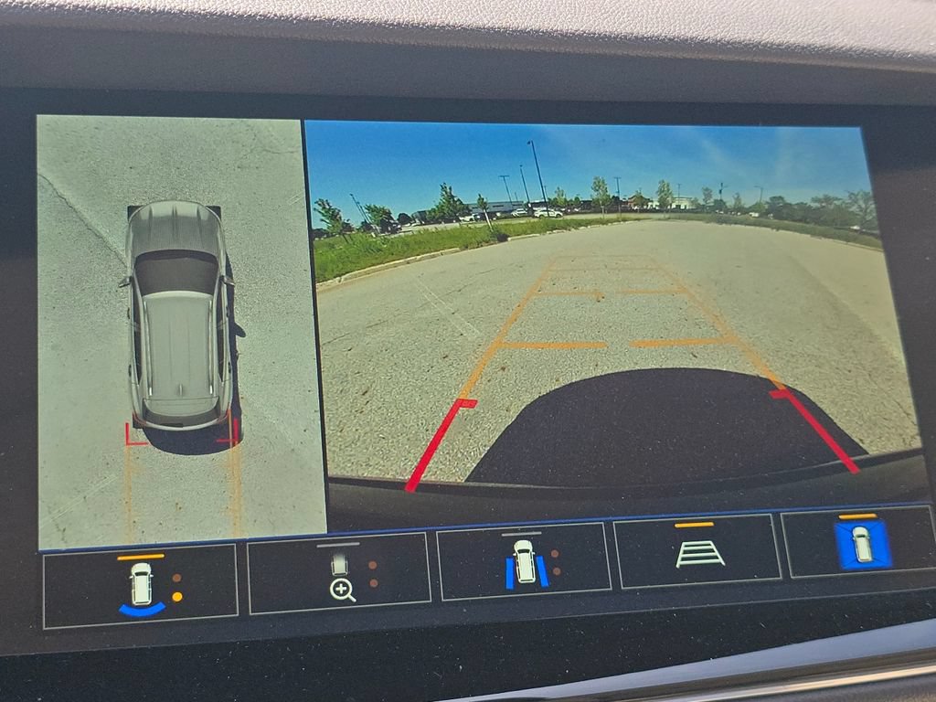 Used 2023 Buick Envision Avenir FWD image 32