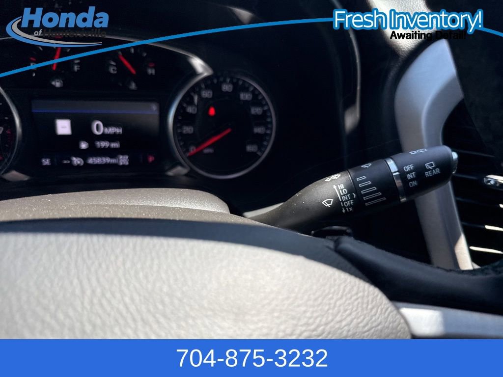 Used 2023 GMC Acadia SLT w/ Trailering Package image 22