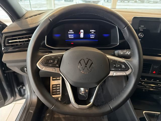 Used 2025 Volkswagen Jetta Sport image 27