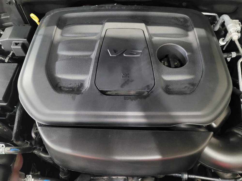 Used 2021 Jeep Grand Cherokee Laredo image 30