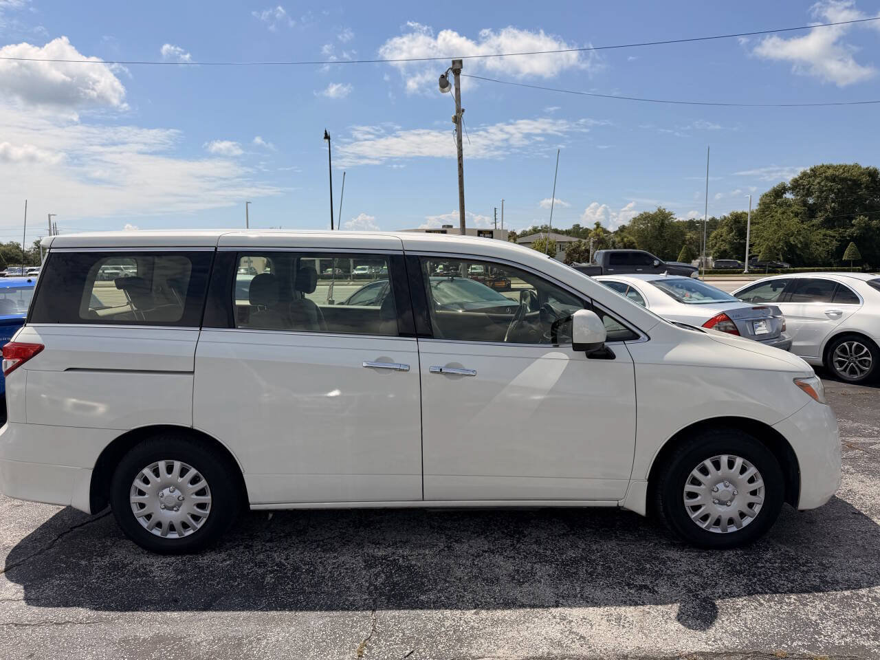 Used 2015 Nissan Quest S FWD image 3