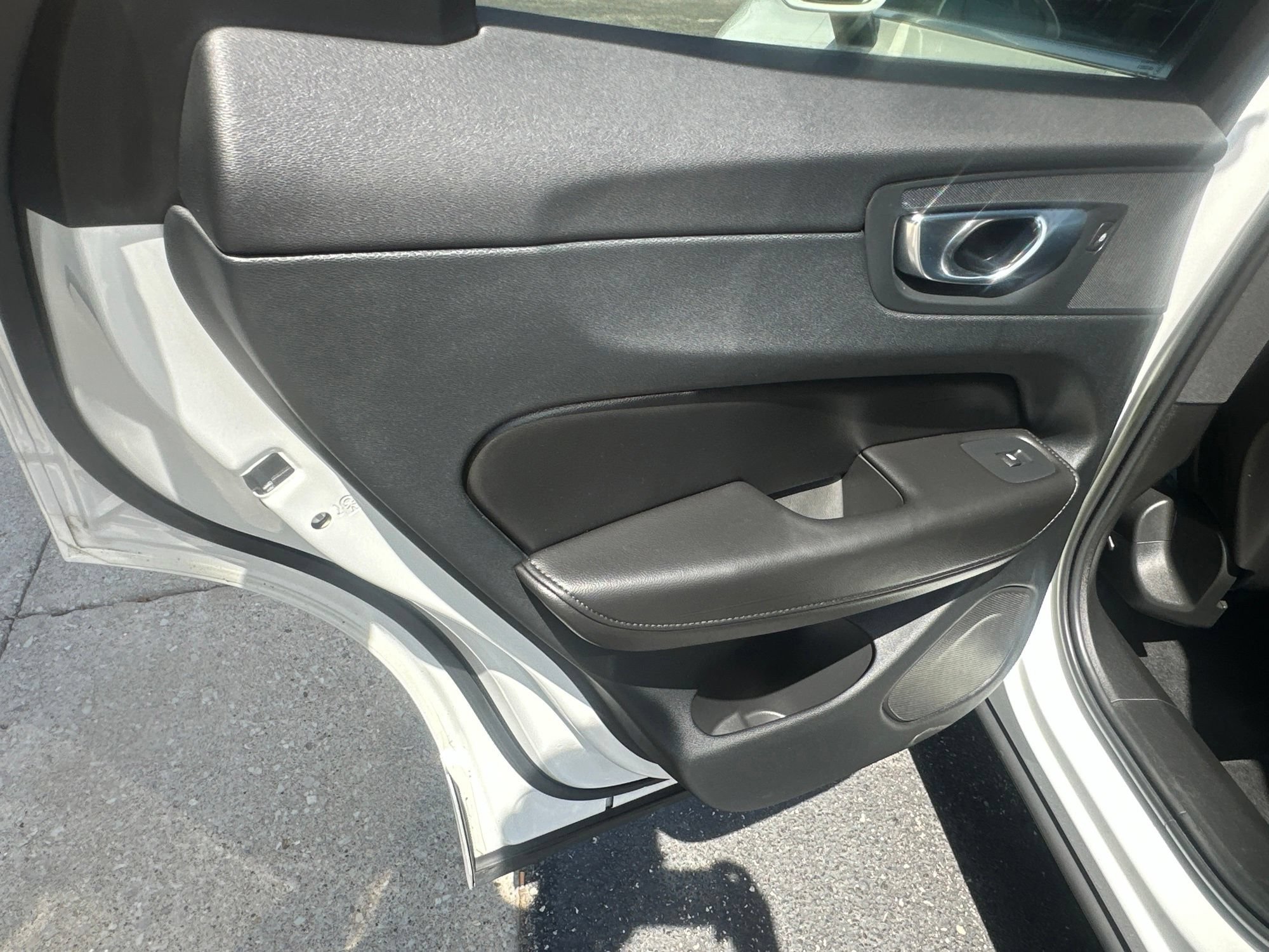 Used 2023 Volvo XC60 B5 Core w/ Climate Package AWD/4WD image 17