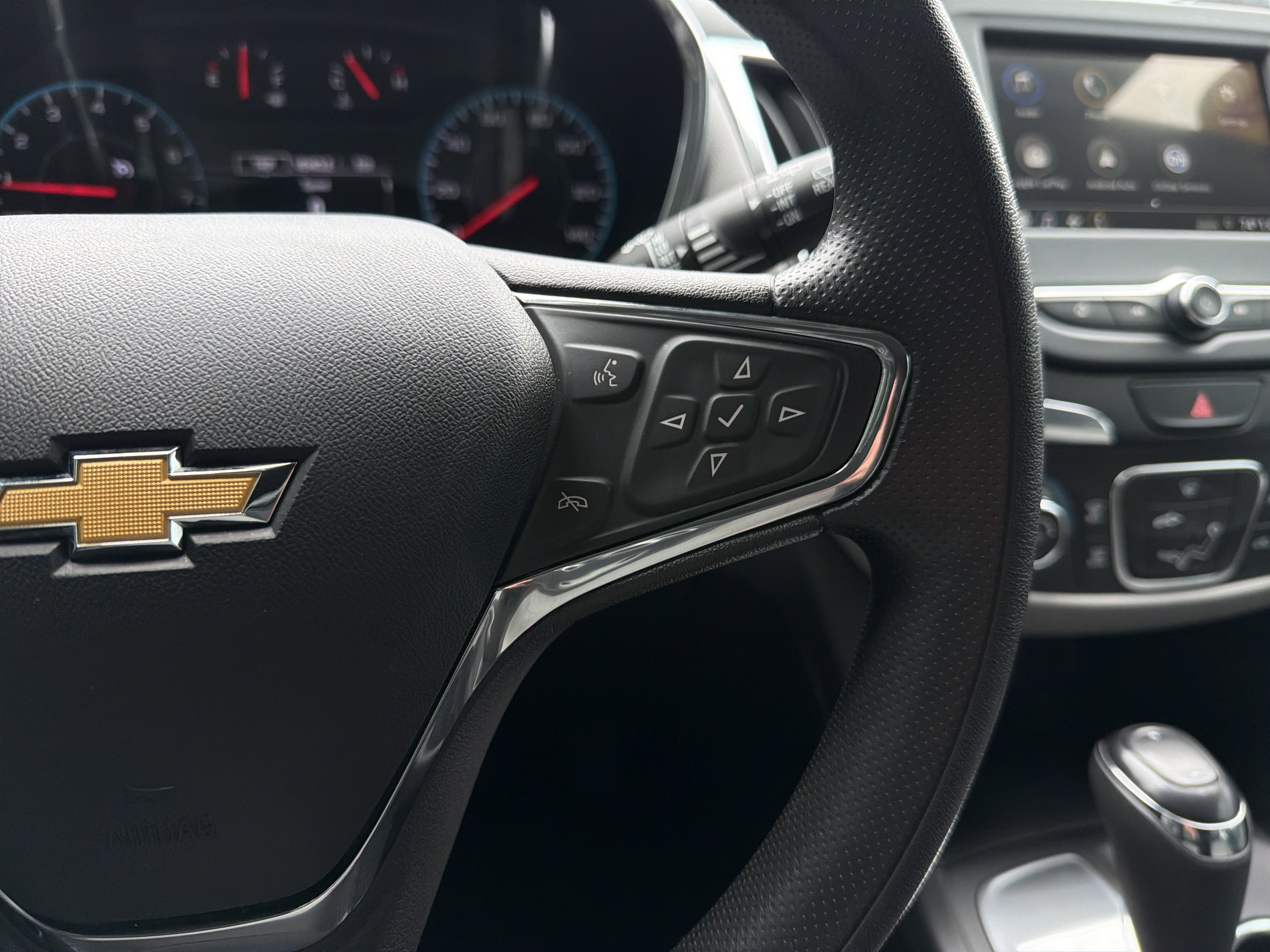 Used 2019 Chevrolet Equinox LS w/ LS Convenience Package FWD image 20