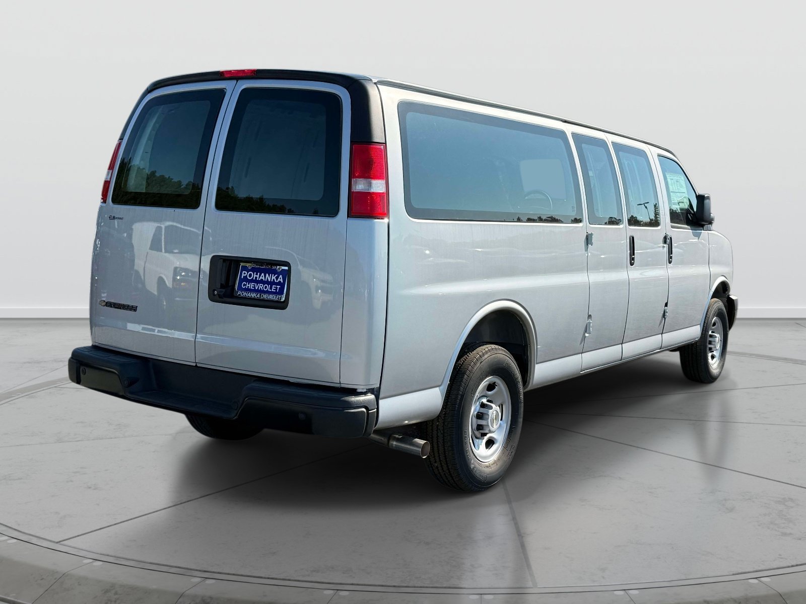 New 2026 Chevrolet Express 2500 Extended w/ Safety Package RWD image 2