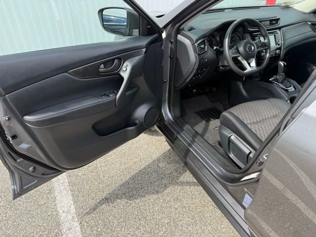 Used 2019 Nissan Rogue S AWD/4WD image 12
