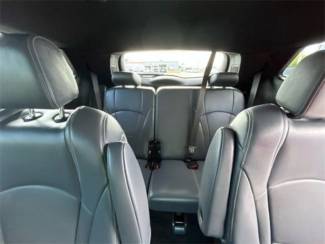 Used 2024 Buick Enclave Premium image 15