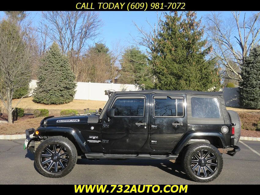 Used 2014 Jeep Wrangler Unlimited Sahara image 2