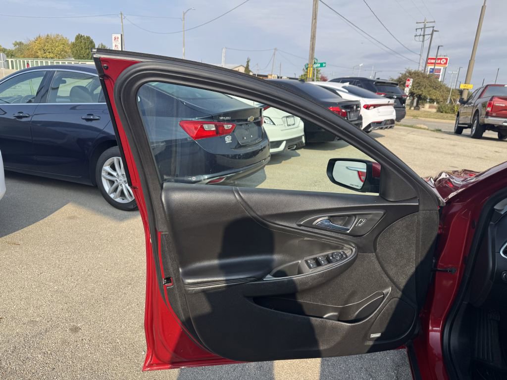 Used 2016 Chevrolet Malibu LT w/ Leather Package image 24