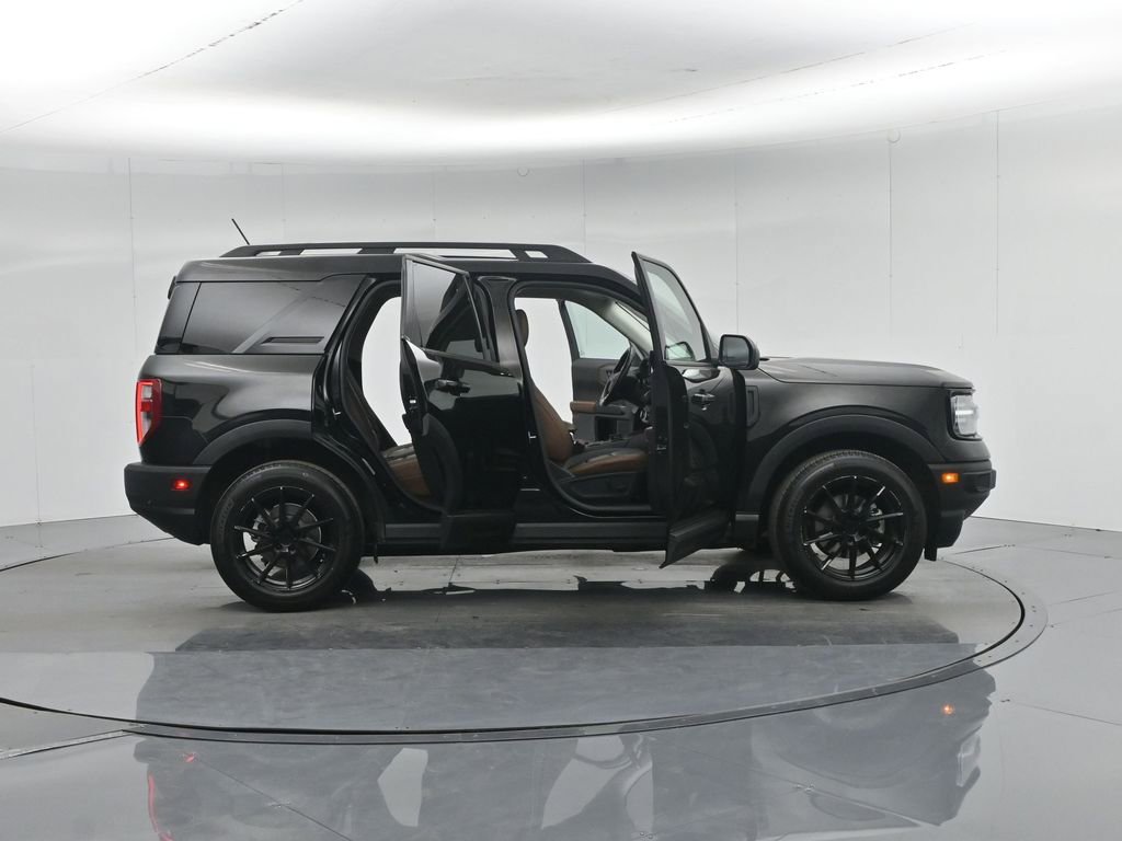 Used 2023 Ford Bronco Sport Outer Banks w/ Tech Package image 4