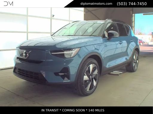 Used 2025 Volvo EX40 Plus image 1