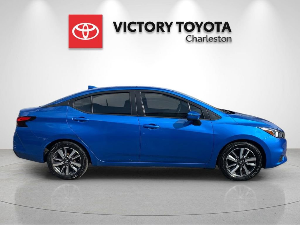 Used 2020 Nissan Versa SV image 6
