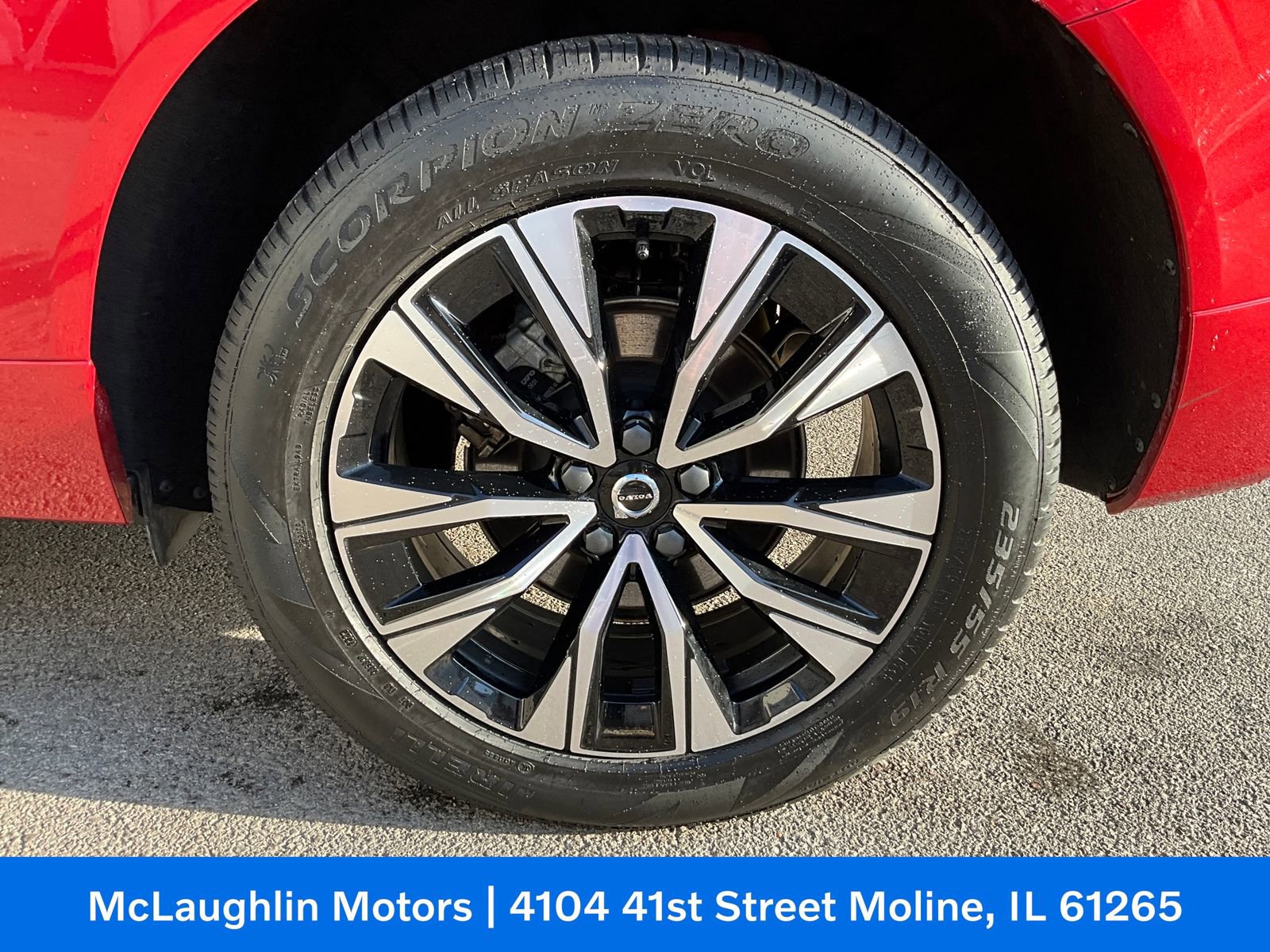 Certified 2023 Volvo XC60 B5 Plus AWD/4WD image 15