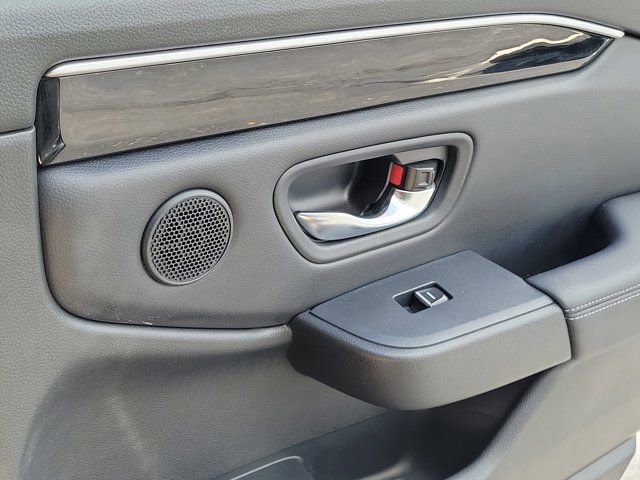 Used 2023 Honda Pilot Touring image 7