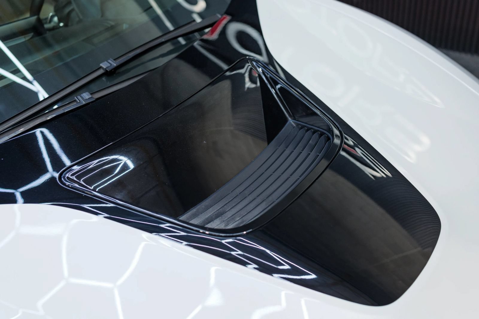 Used 2015 BMW i8 AWD/4WD image 28