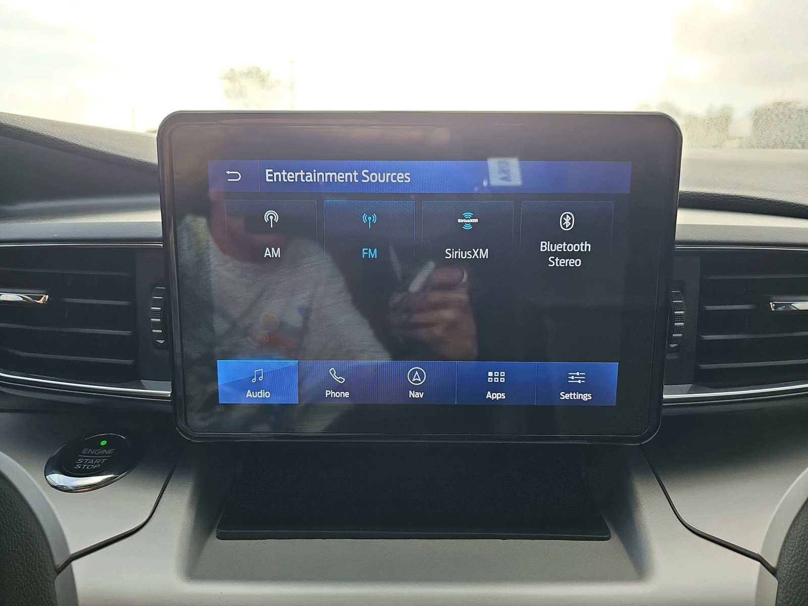 Used 2021 Ford Explorer XLT w/ Equipment Group 202A AWD/4WD image 23