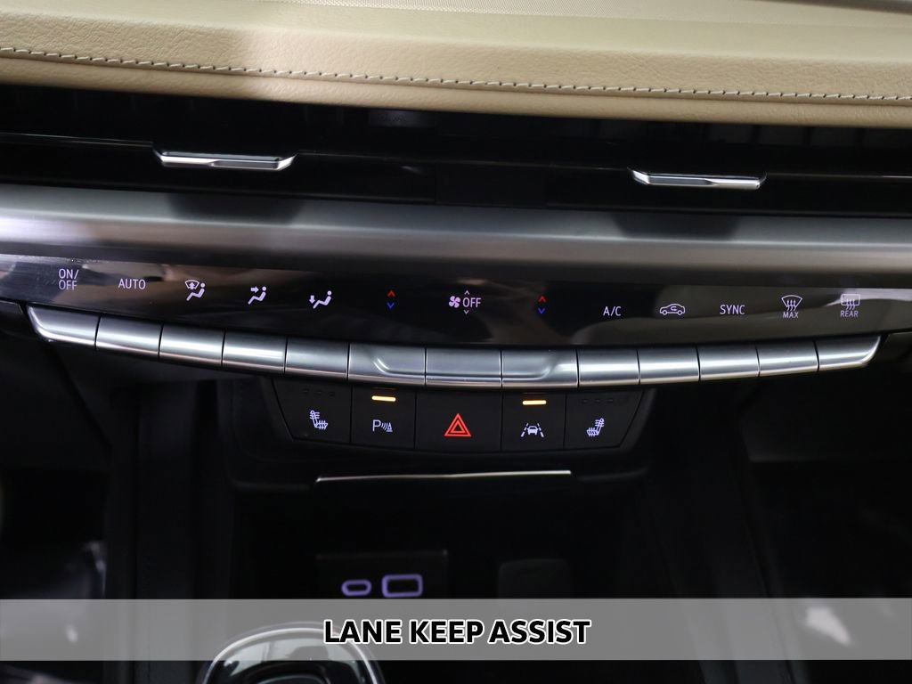 Used 2024 Cadillac XT4 Luxury image 4