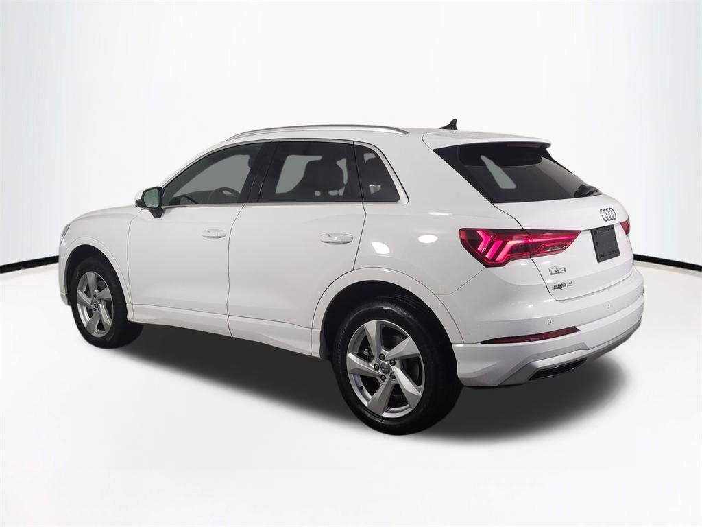 Used 2020 Audi Q3 2.0T Premium w/ Convenience Package image 7