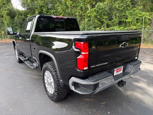 Used 2024 Chevrolet Silverado 2500 LTZ w/ LTZ Premium Package AWD/4WD image 3