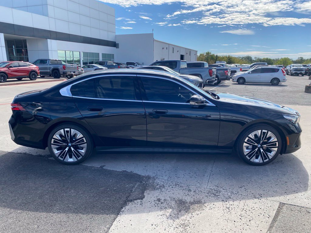 Used 2026 BMW 540i xDrive w/ Premium Package AWD/4WD image 6