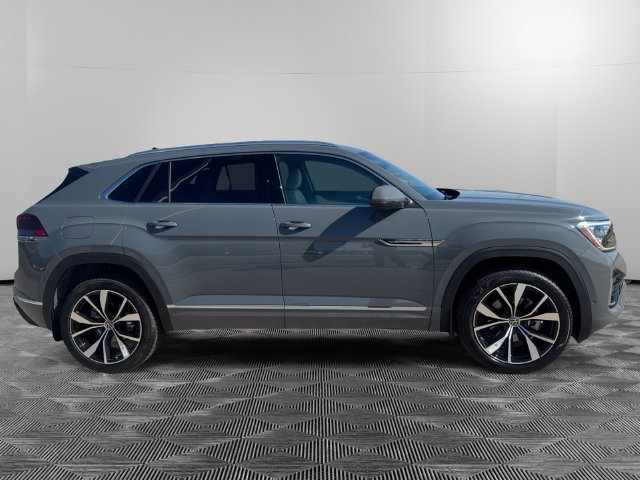 New 2026 Volkswagen Atlas Cross Sport SEL Premium R-Line AWD/4WD image 6